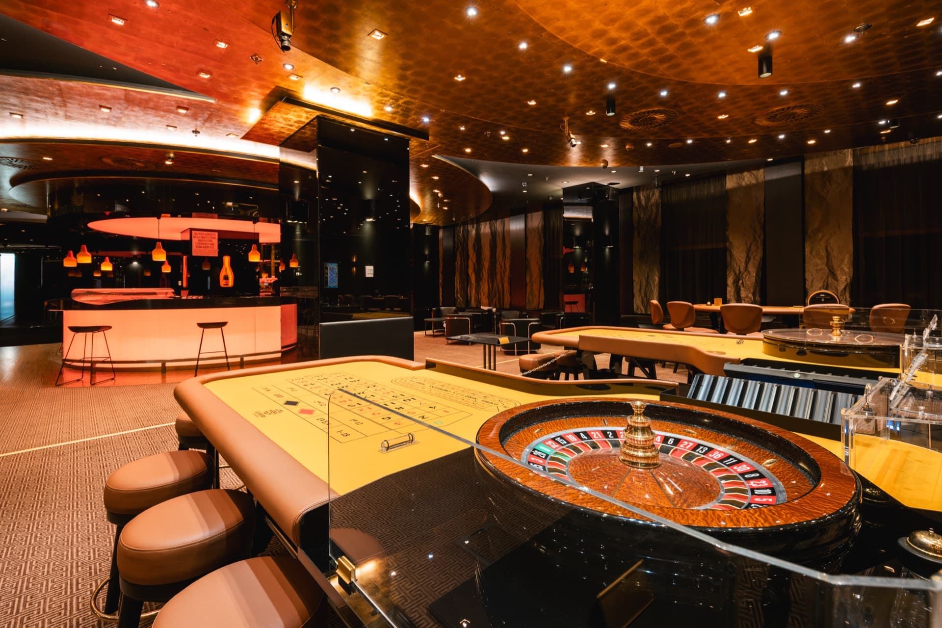 Bar v Gamers Casino Praha – luxusní nápoje v Hotel Grandior Prague